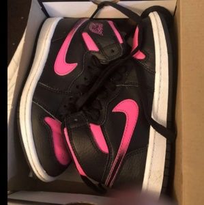 Nike Air jordan big girls pink size 12